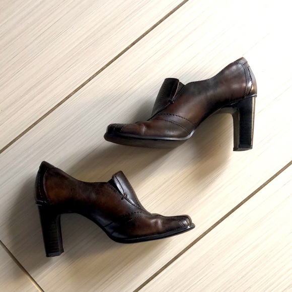 Heeled shoes - Picture 2 of 6